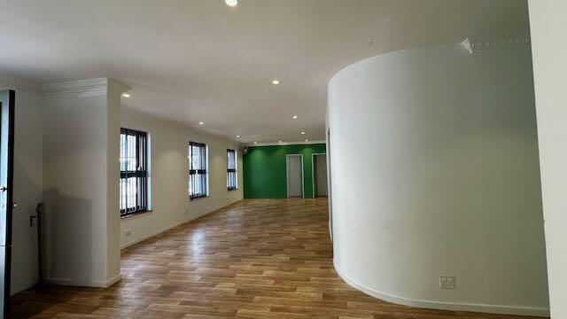 To Let Commercial Property for Rent in Hout Bay Western Cape